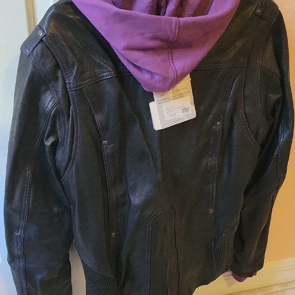 Harley-Davidson Black Leather Jacket with Purple Embroidery - Picture 4 of 6
